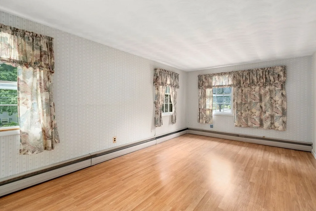 Photo of 39 Harrington Rd