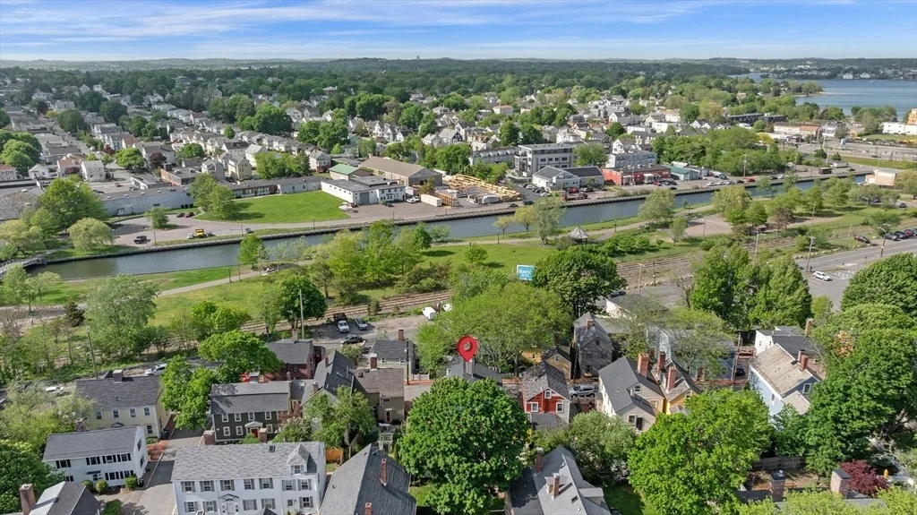 Photo of 15 River St