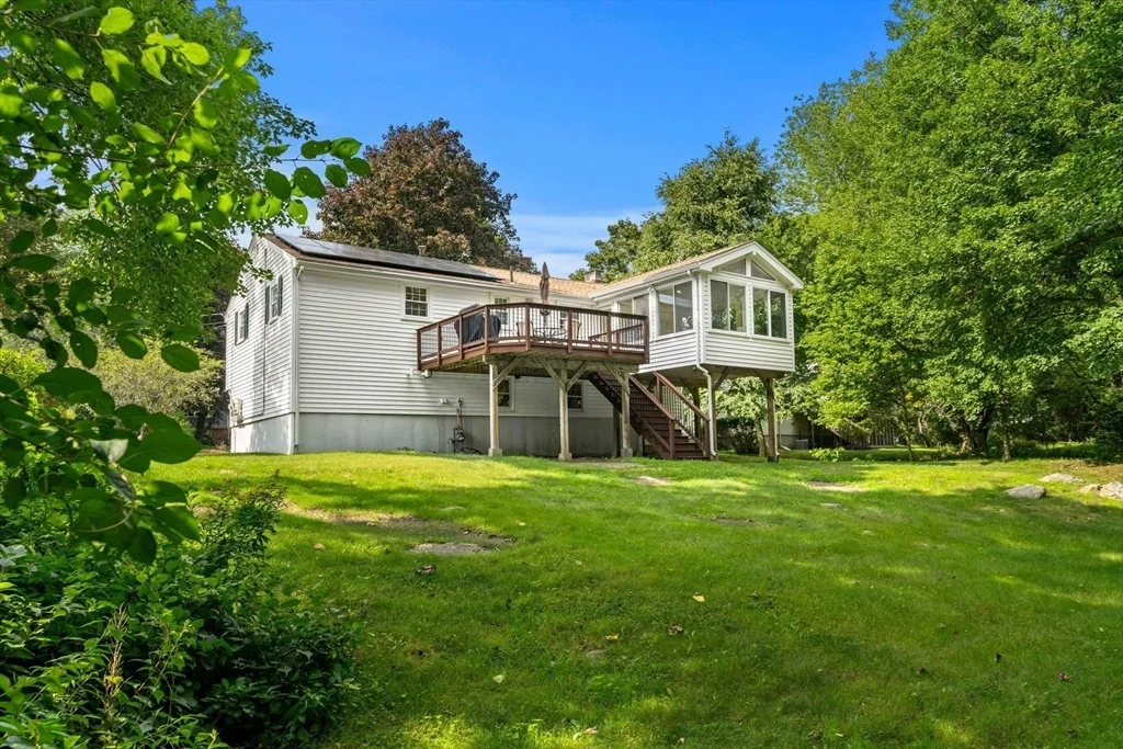 Photo of 21 Freeport Dr