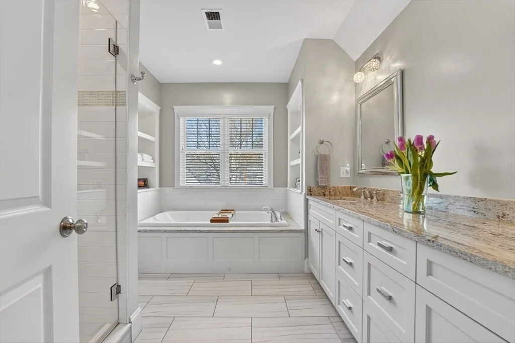 Photo of 176 Melrose Avenue