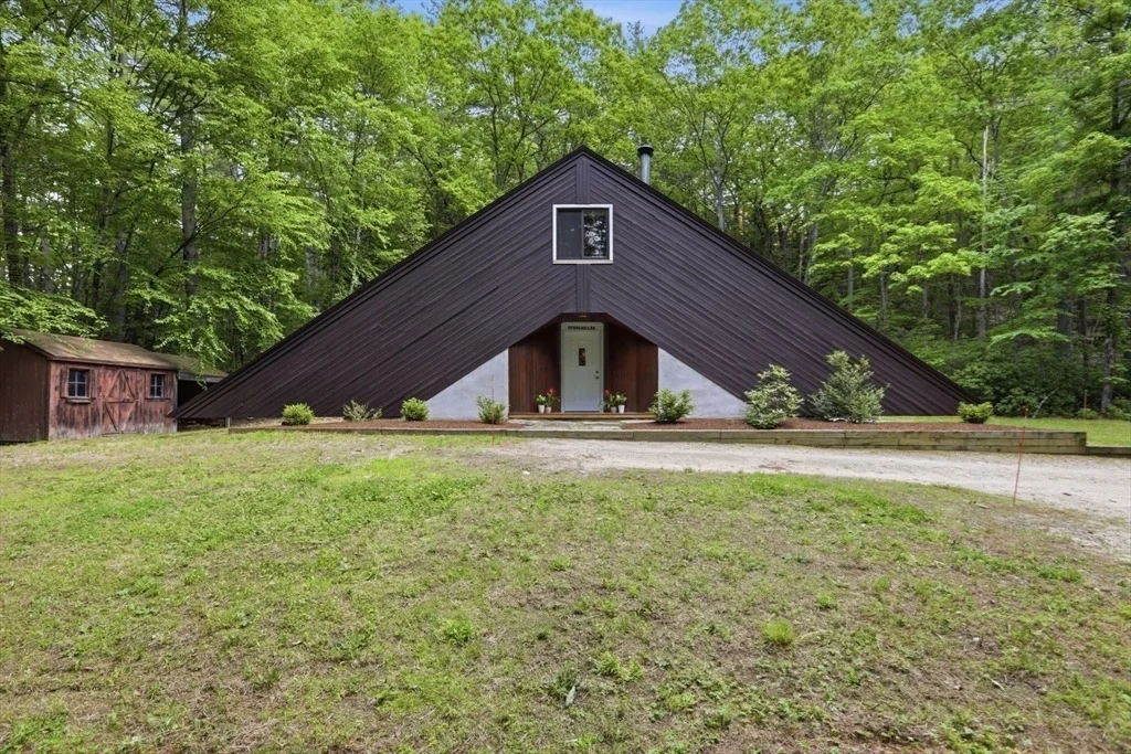 Photo of 39 Hog Hill Road