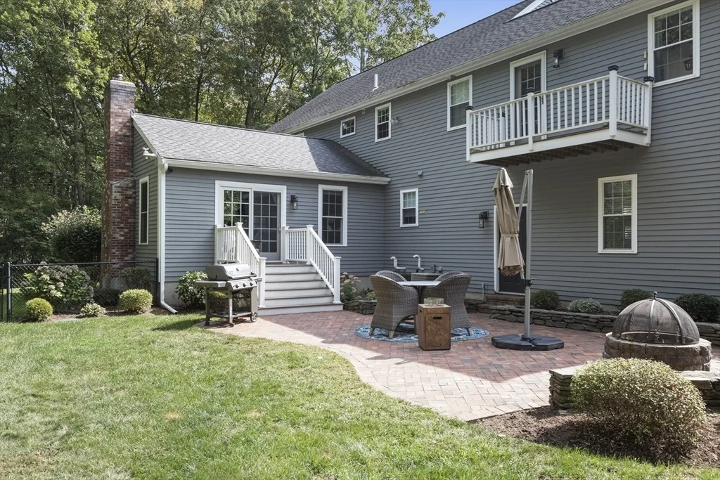 Photo of 11 Southwoods Cir