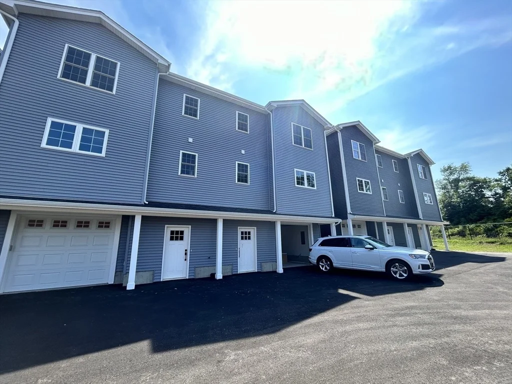 Photo of Unit 3 at 60 Garside St