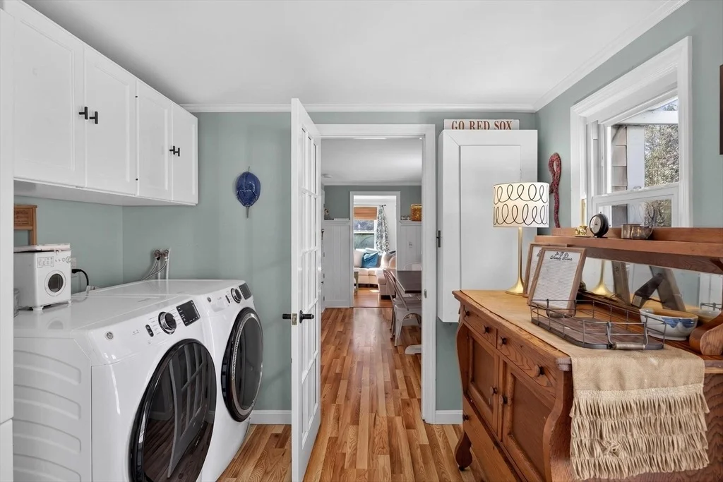 Photo of 14 Lovers Ln
