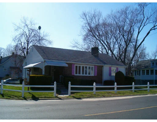 Photo of 18 Oak Street