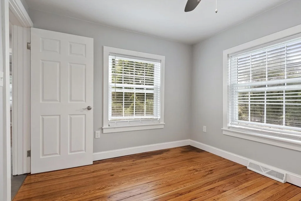 Photo of 145 Colburn Road