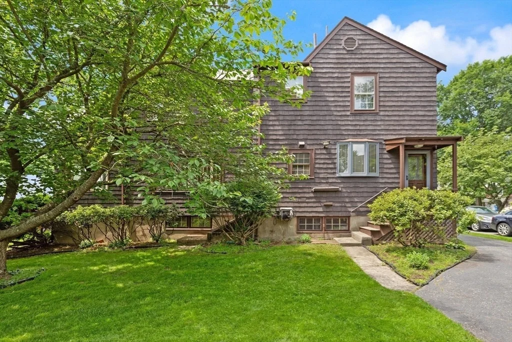 Photo of 9 Mayfield Rd