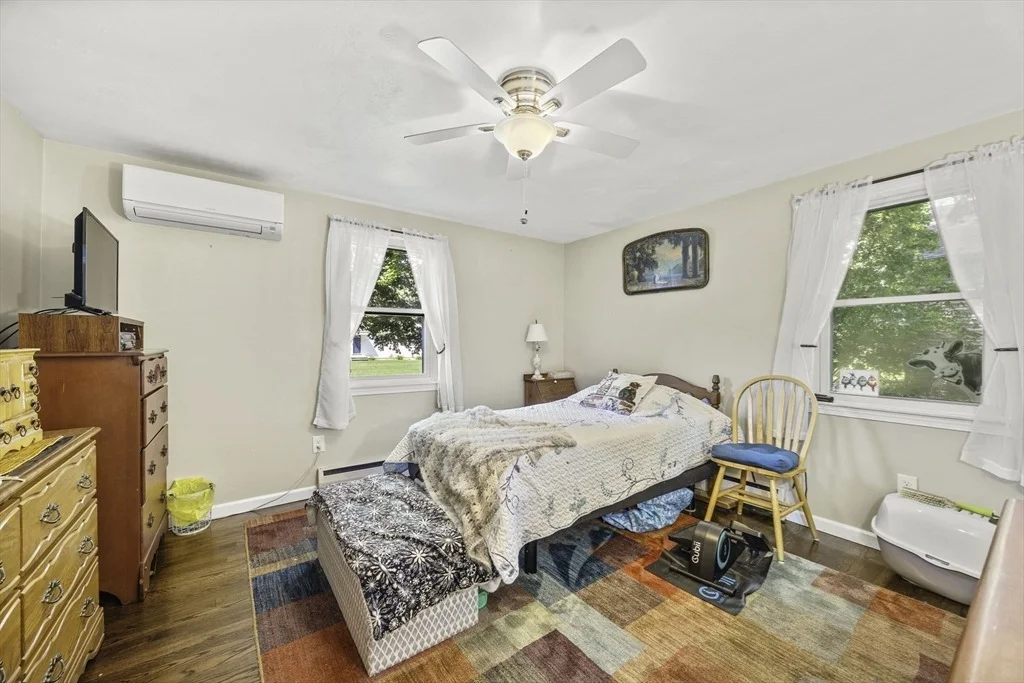 Photo of 64 Brigham Rd