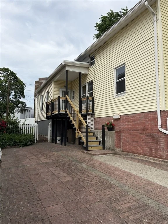 Photo of 52 Harrison St