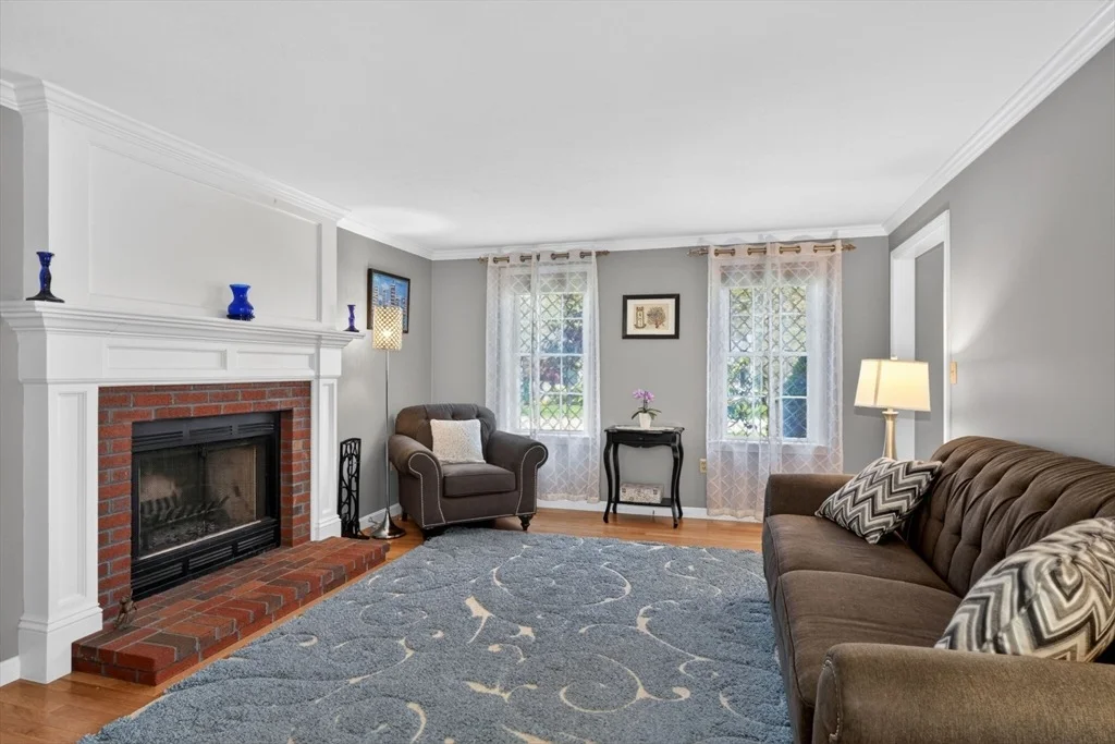 Photo of 10 Cooper Dr
