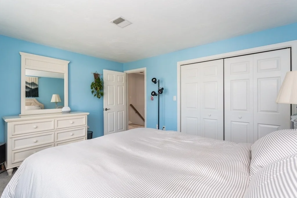 Photo of 48 Skyline Dr