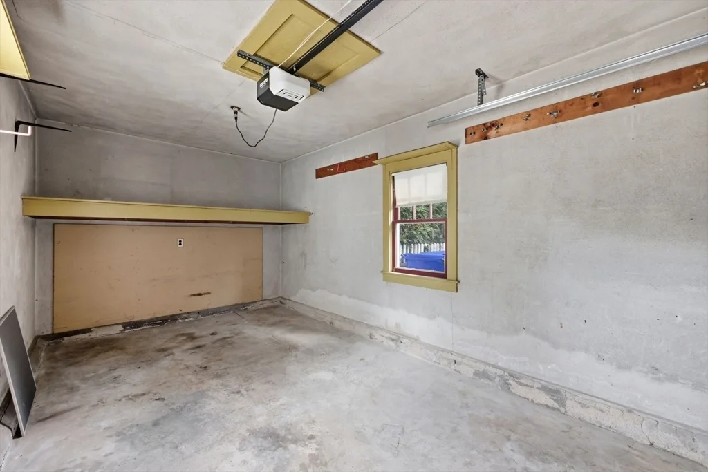 Photo of 250 Gillette Ave