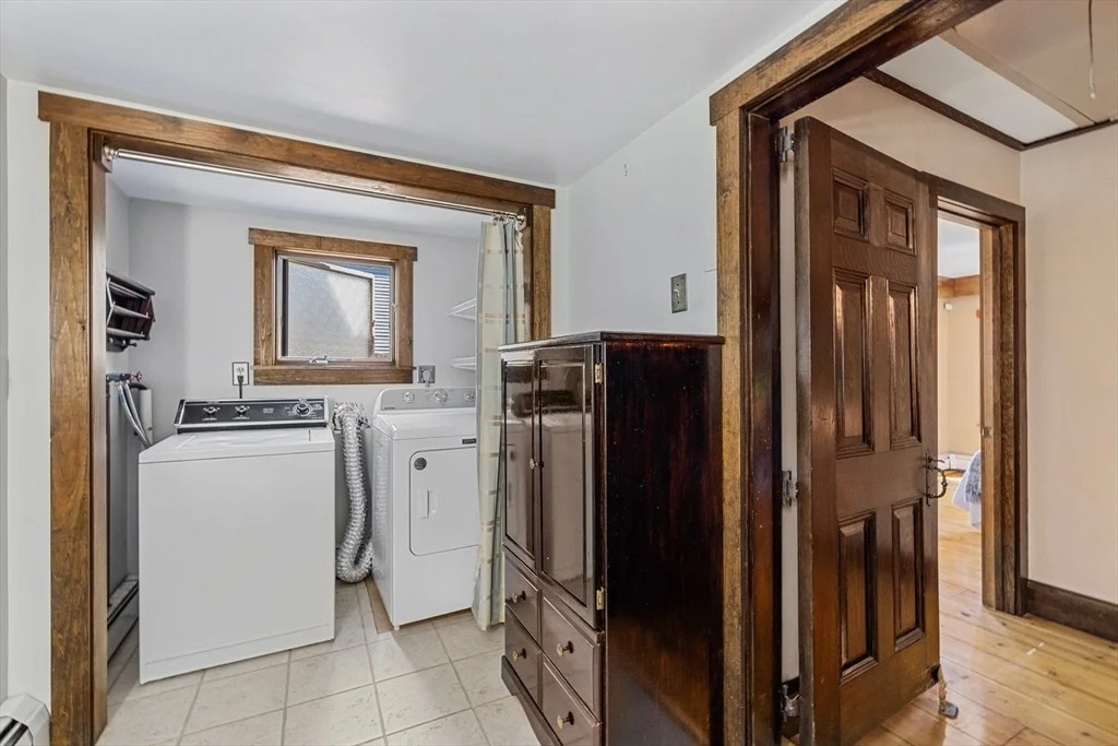 Photo of 6 Redstone Ln