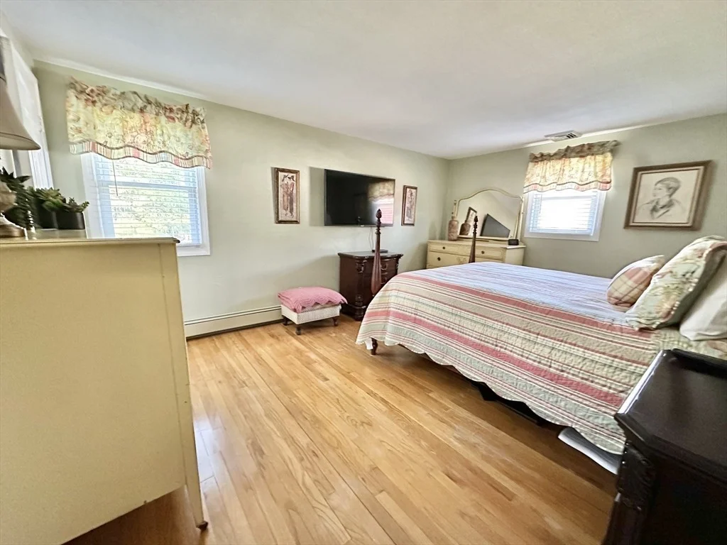 Photo of 41 Constantine Dr