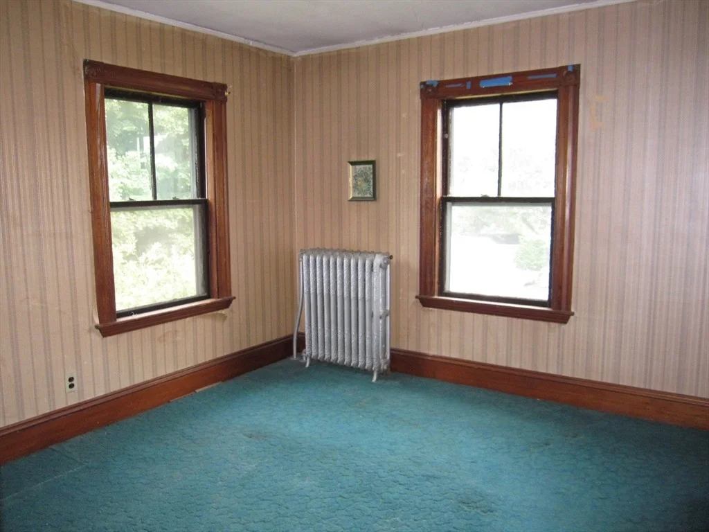 Photo of 6 Broads Avenue