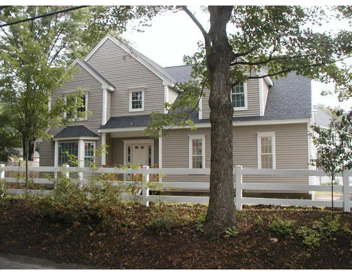 Photo of 2 Fenwick Circle