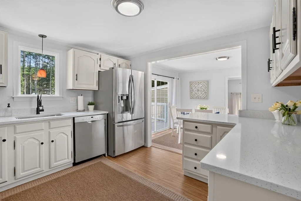 Photo of 8 Charlotte Dr