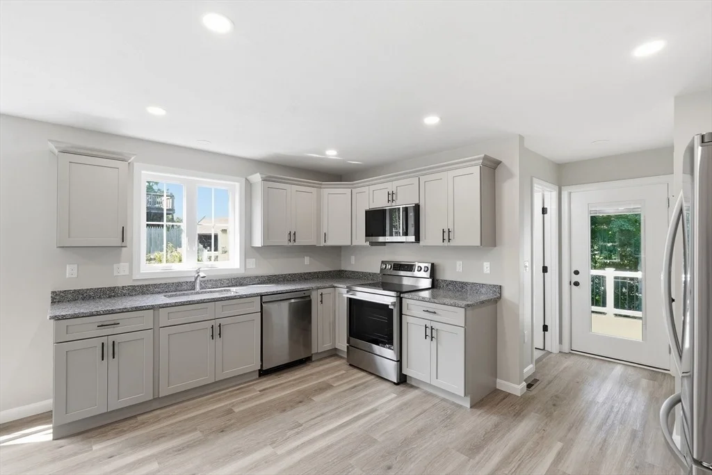 Photo of Unit A at 71 Pine St