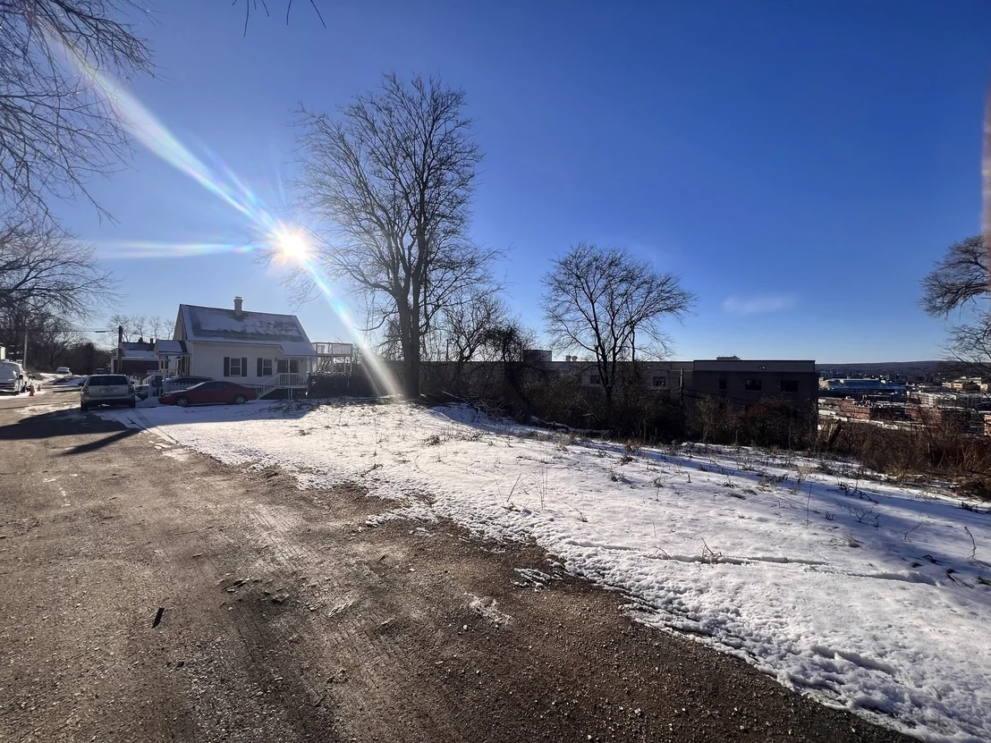 Photo of 1 Shale St