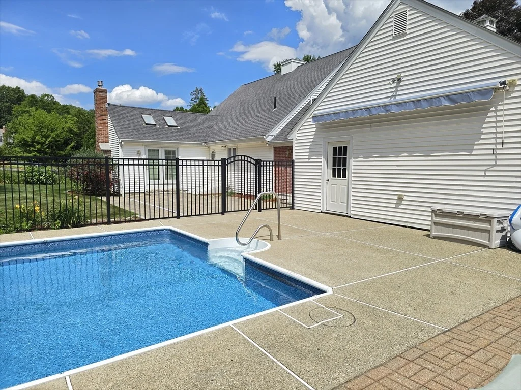 Photo of 42 Wayside Ln