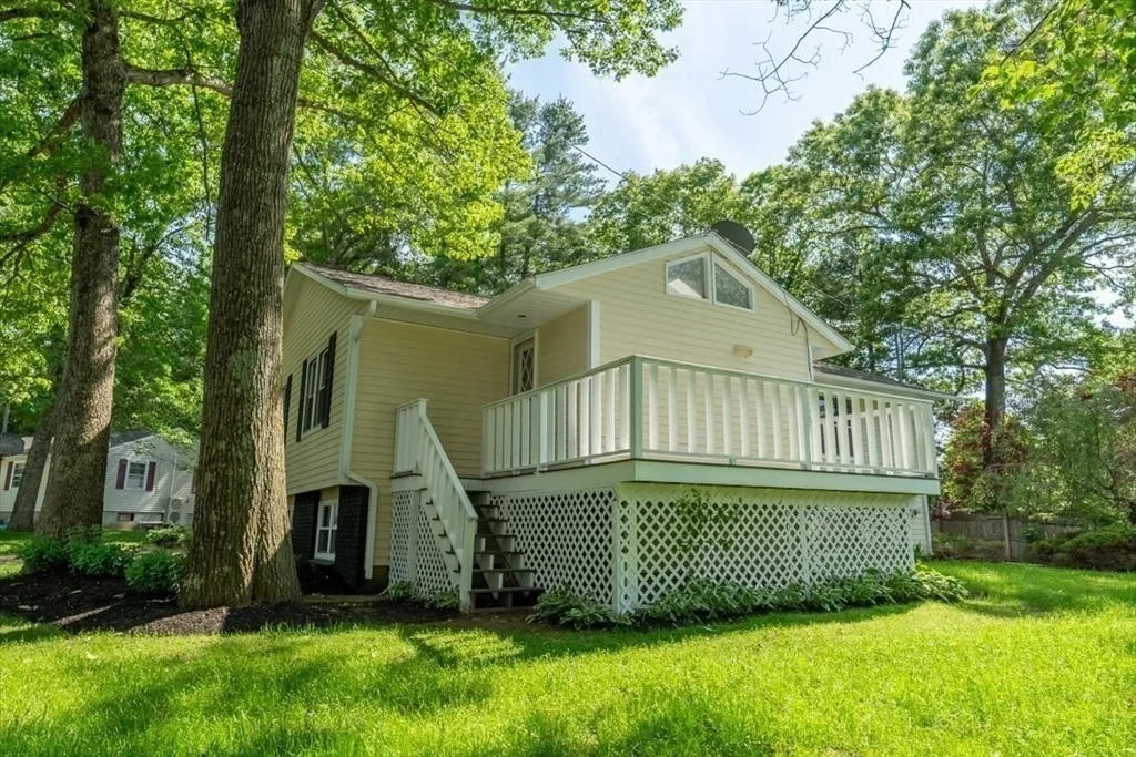 Photo of 41 Pine Ridge Dr