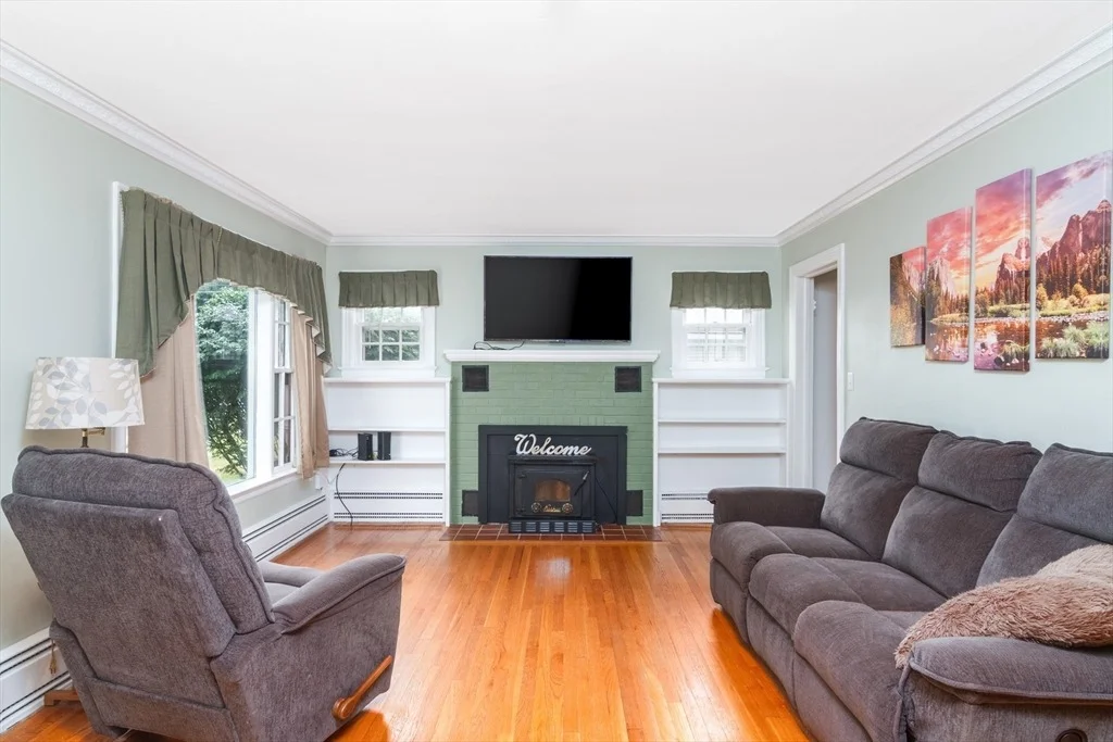 Photo of 1 Riverview Dr