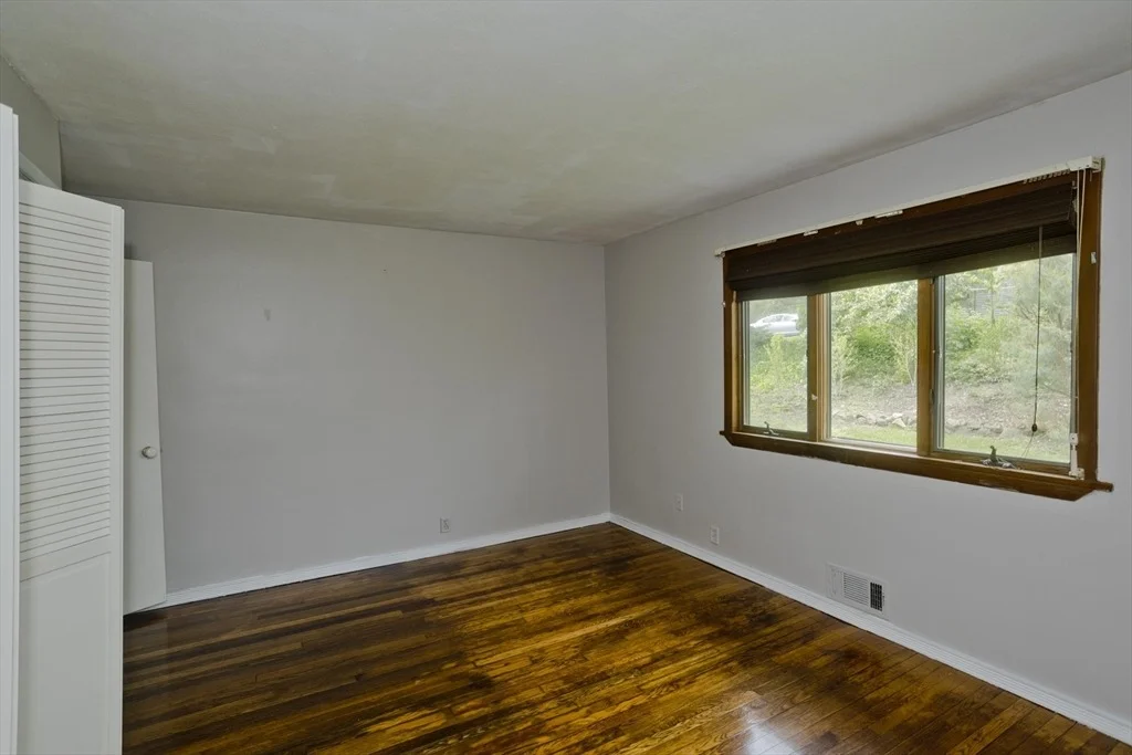 Photo of 52 Hillview Rd