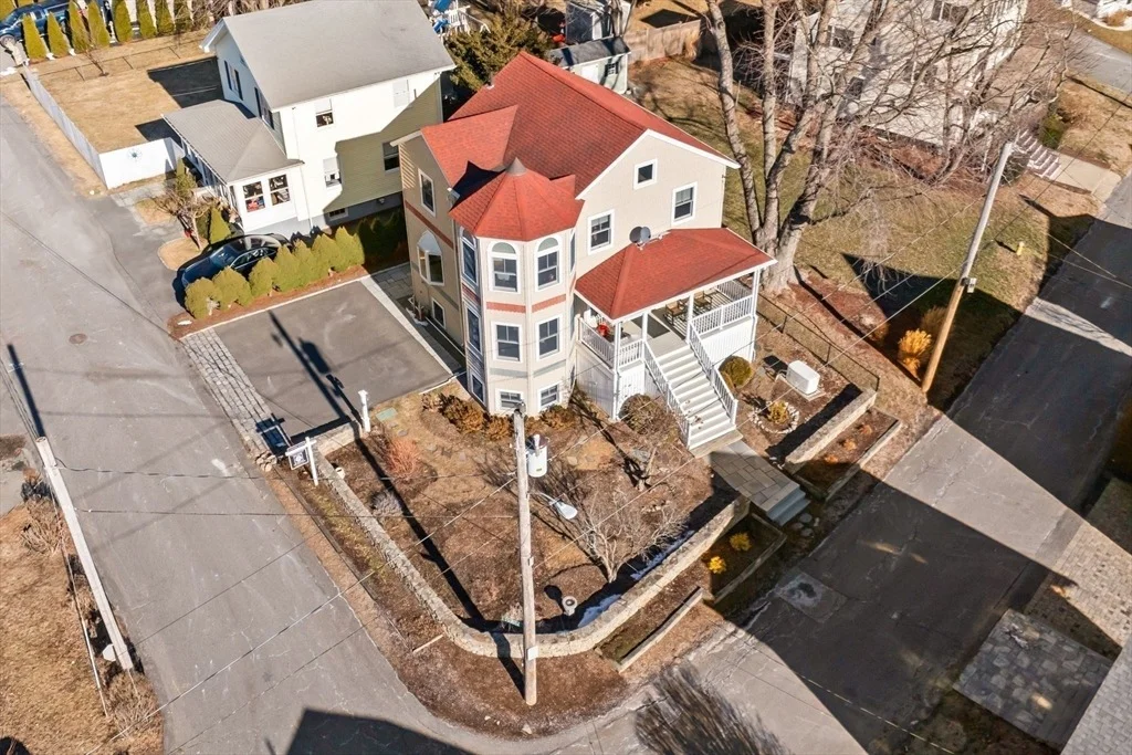 Photo of 68 Hampton Cir