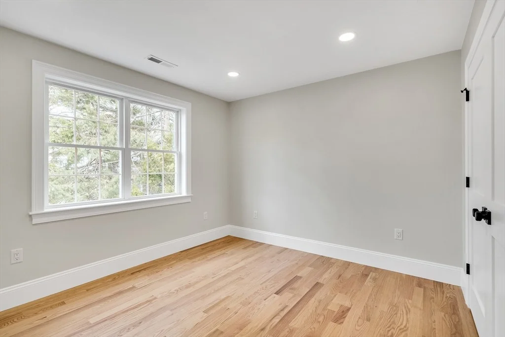 Photo of 18 Hillcrest St