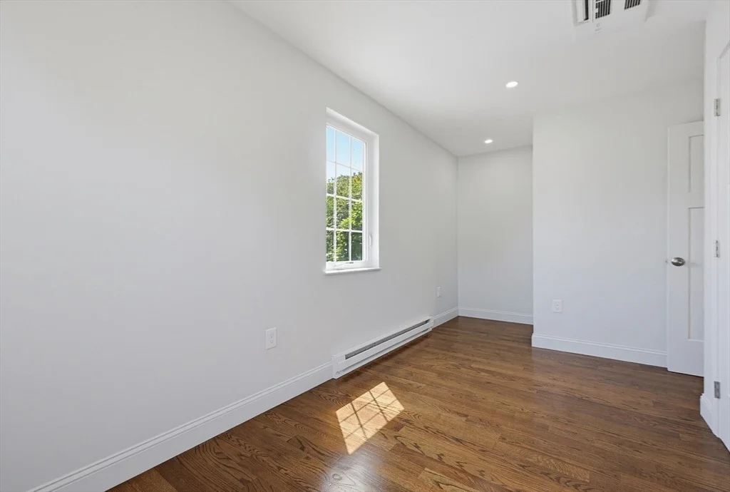 Photo of 28 Hazelnut Pl