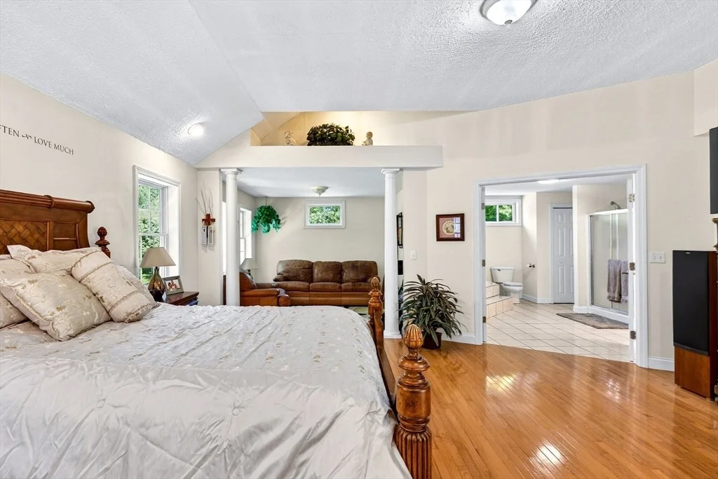 Photo of 176 Robbs Hill Rd