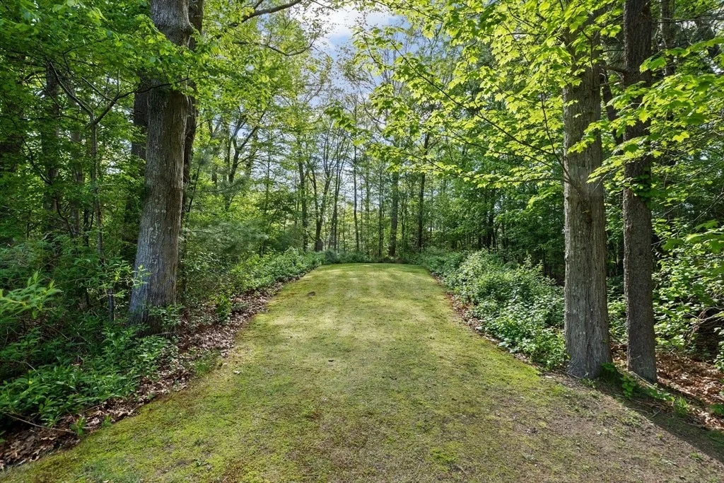Photo of 154 Mann Lot Road