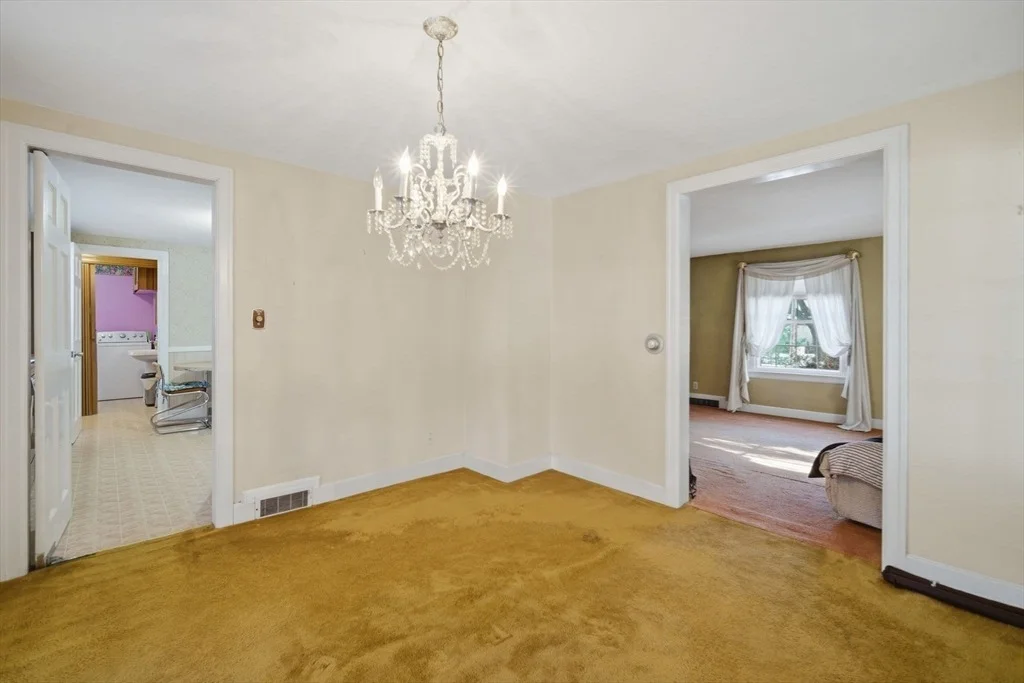 Photo of 46 Puritan Cir
