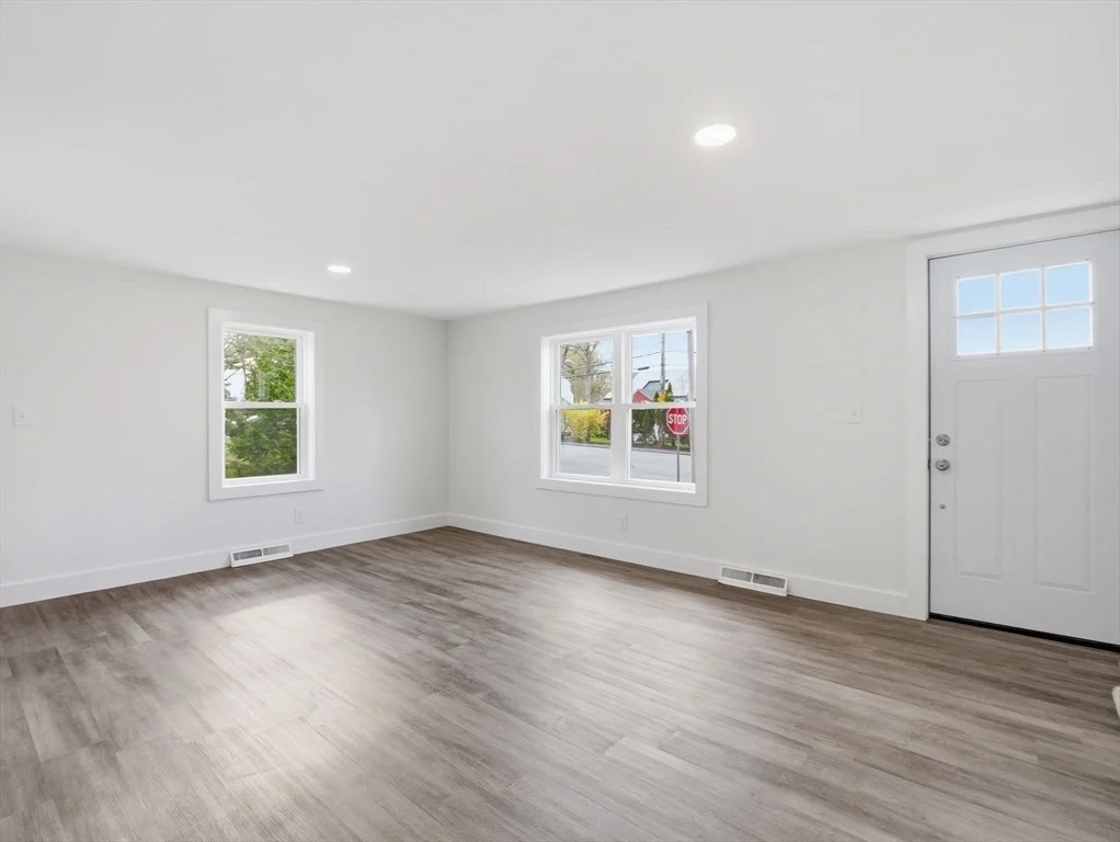 Photo of 51 Sandy Pond Rd