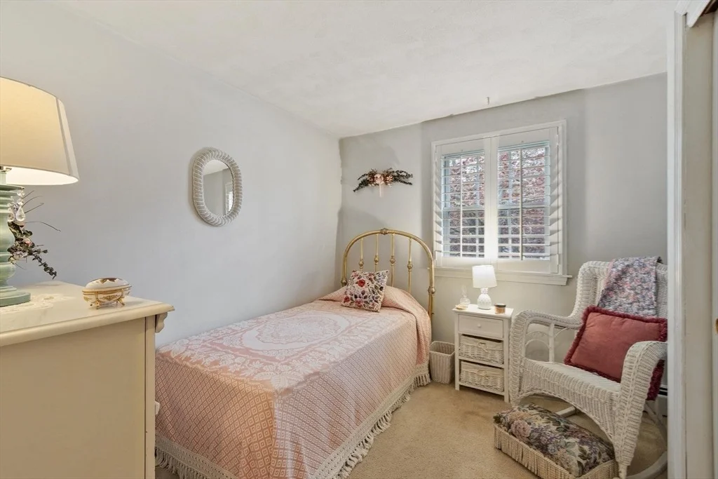 Photo of 134 River Rd