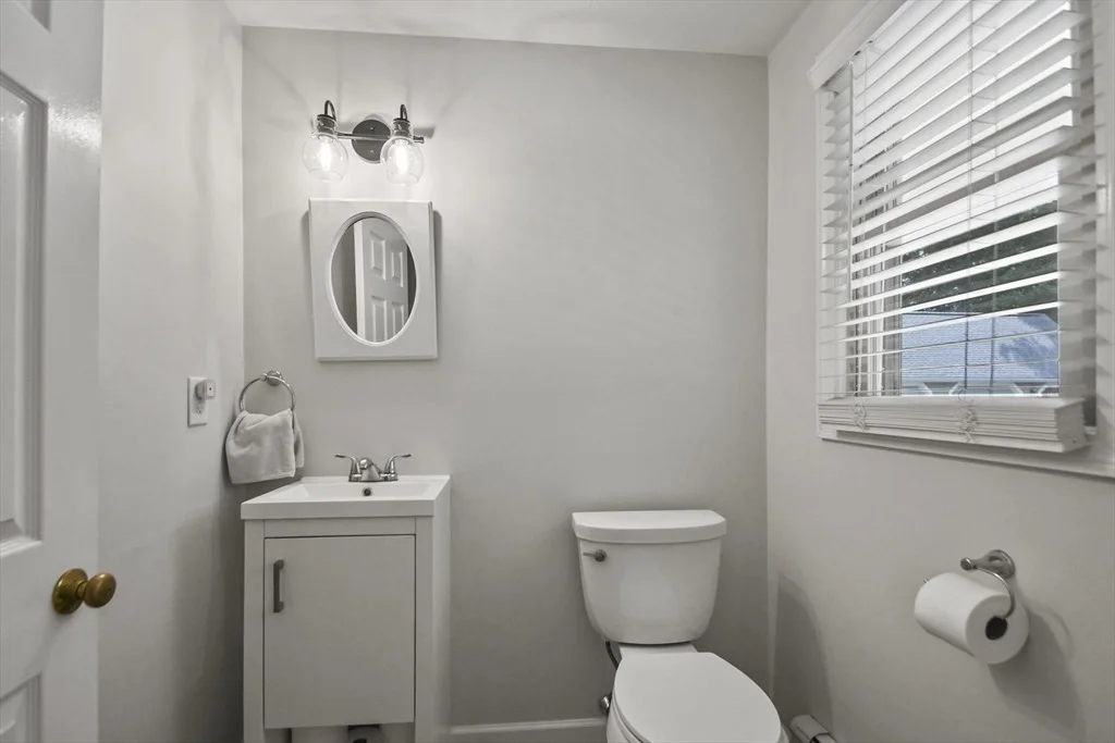Photo of Unit 16 at 16 Fieldstone Street
