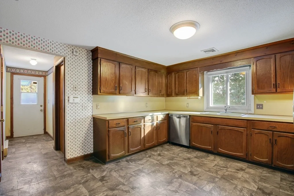 Photo of 17 Labelle Cir