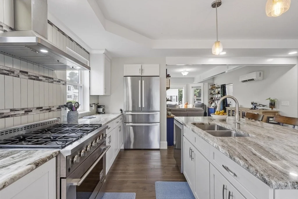 Photo of 180 Spring St
