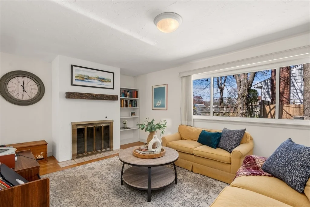 Photo of 71 Delmar Ave