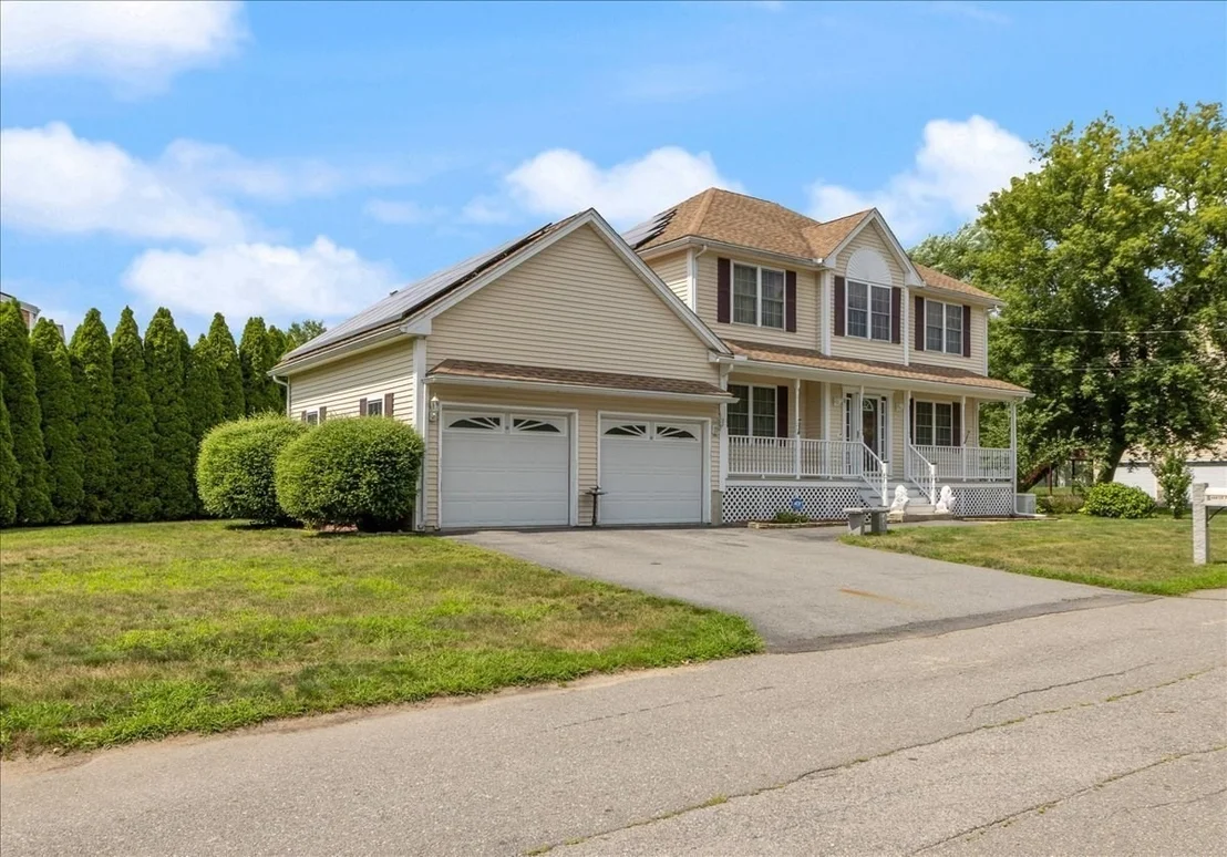 Photo of 8 Hunter Ave