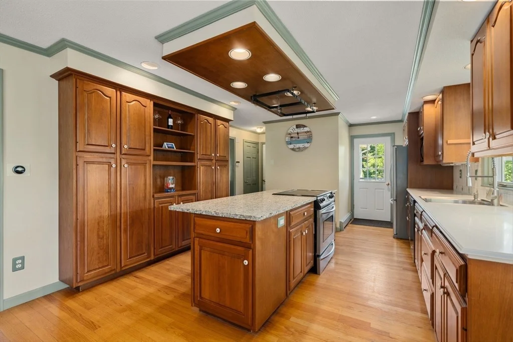 Photo of 25 Everett Ave