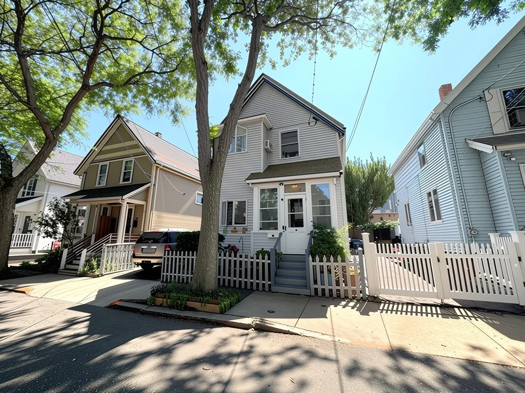 Photo of 10 Dell St