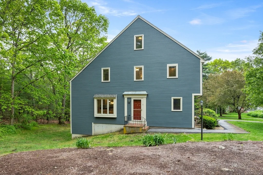 Photo of Unit 1 at 16 Deer Path