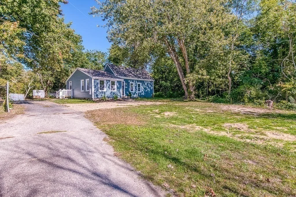 Photo of 2838 Cranberry Hwy