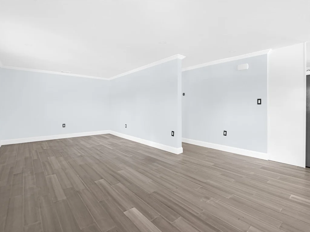 Photo of 41 Flora Rd