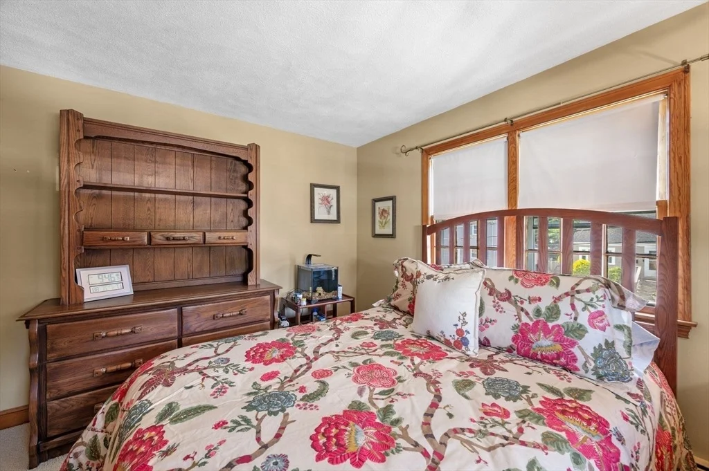 Photo of 25 Colonial Rd