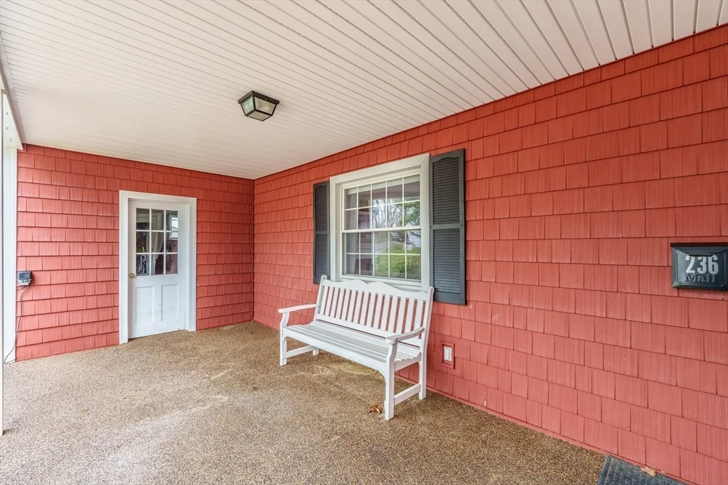 Photo of 236 Burbank Rd