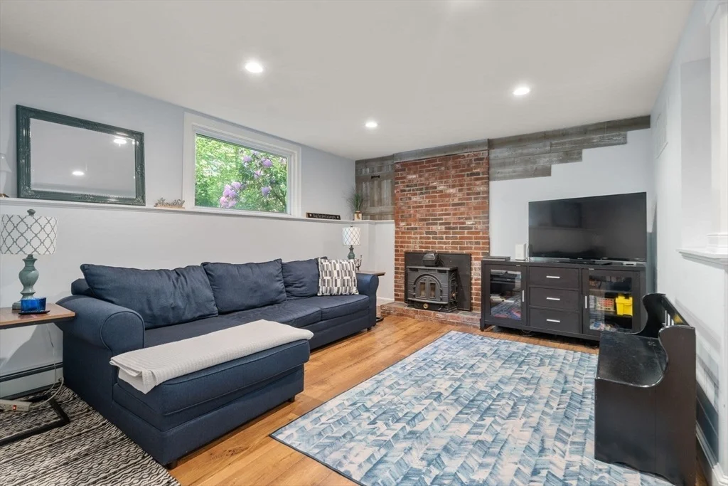 Photo of 170 Hudson Road