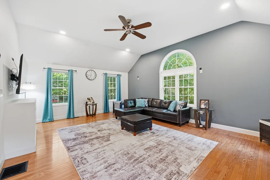 Photo of 138 Walnut