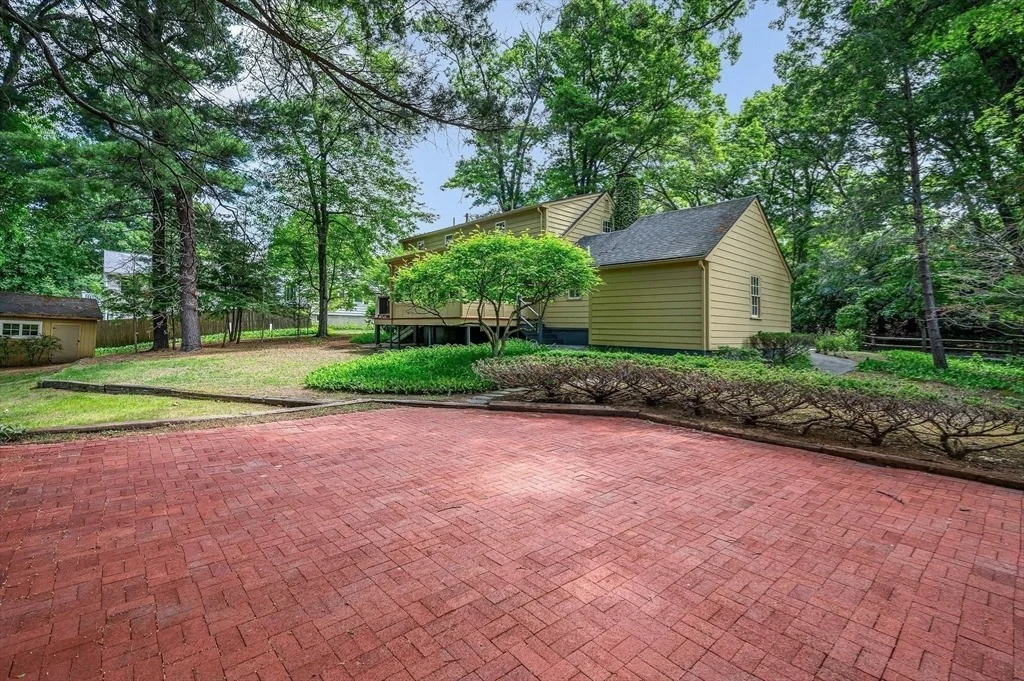 Photo of 16 Cottage Park